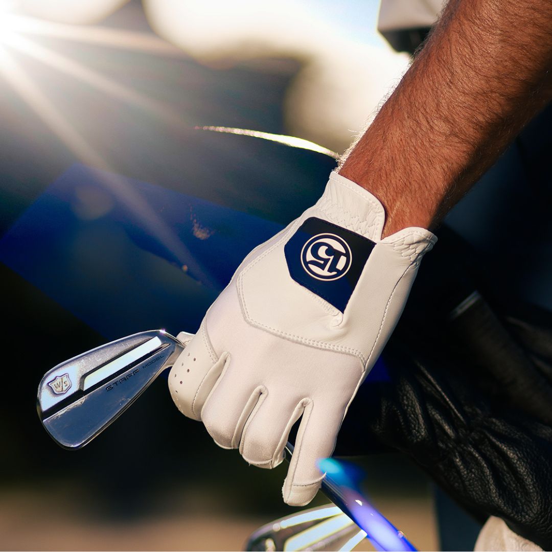 The Tour Glove Myth: What Pros Really Wear (And Why It’s Not What You Think)